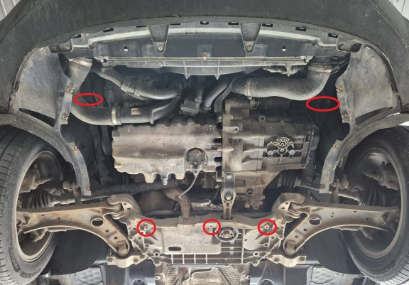 Steel skid plate for the protection of the engine and the gearbox for Audi A3