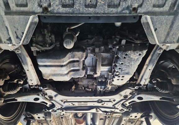 Aluminum skid plate for Mitsubishi Outlander
